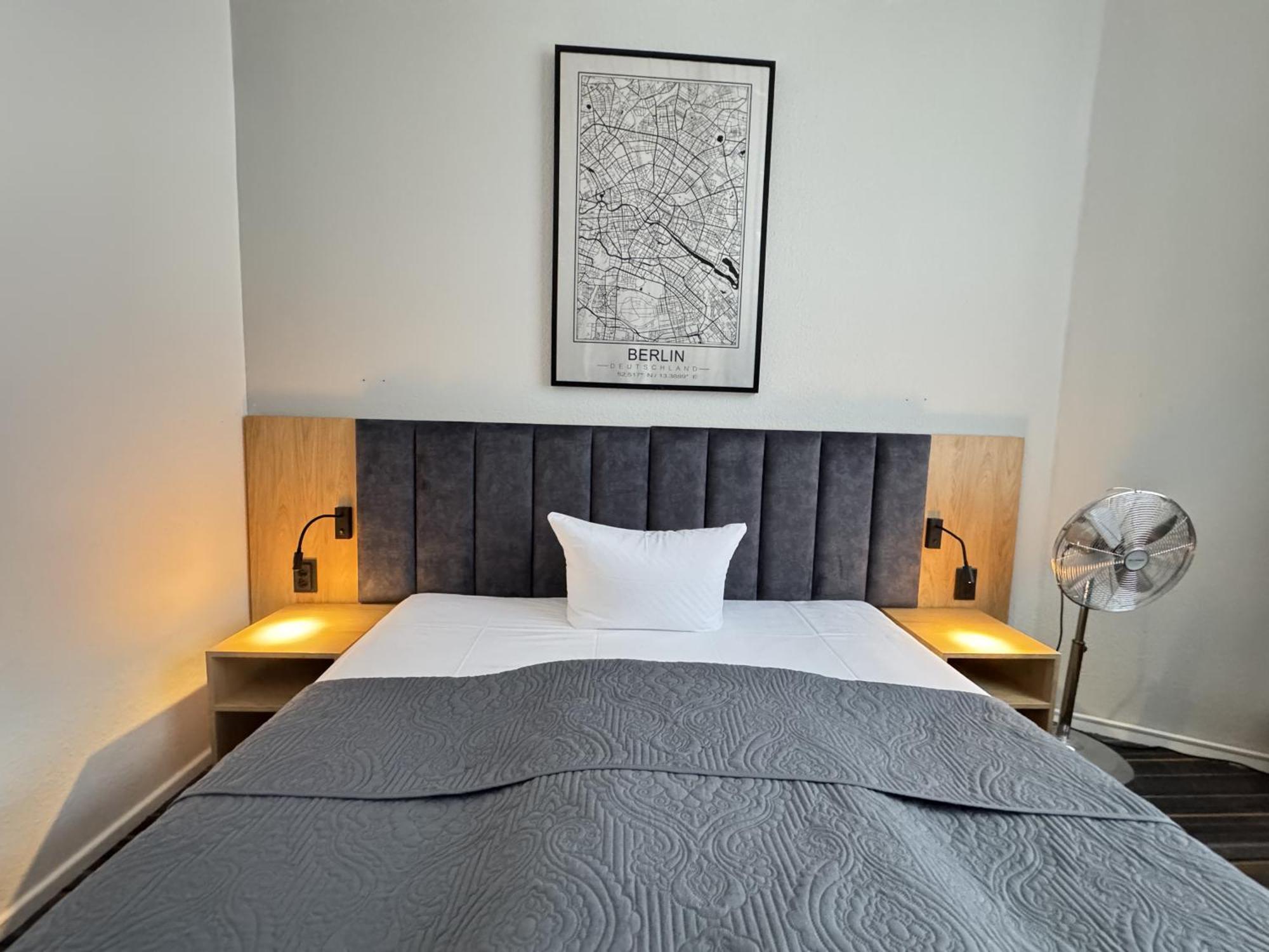 Hotel Bregenz Берлин Екстериор снимка